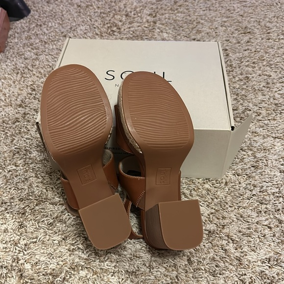 Naturalizer Women's SOUL, Holly Sandal - Picture 7 of 7